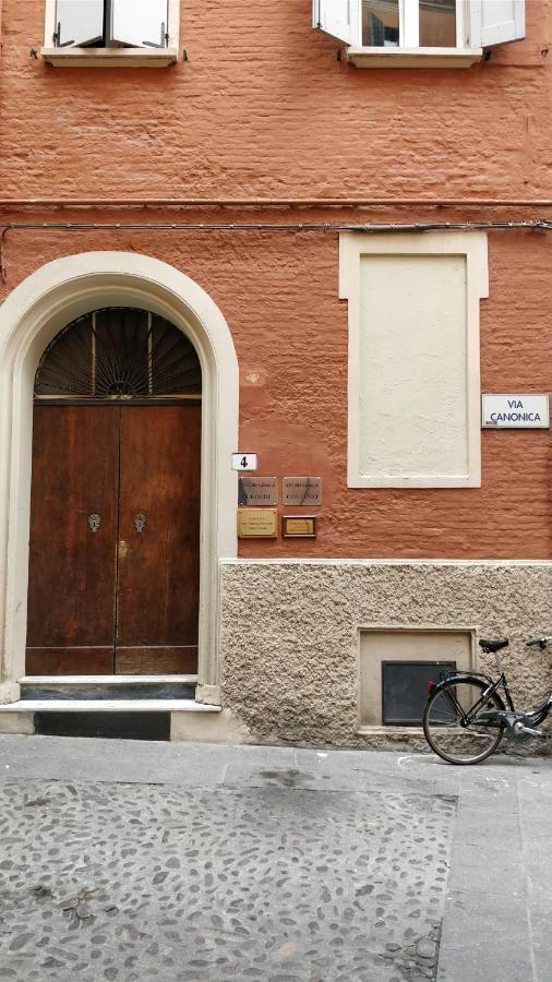 Canonica Suites Bologna Esterno foto
